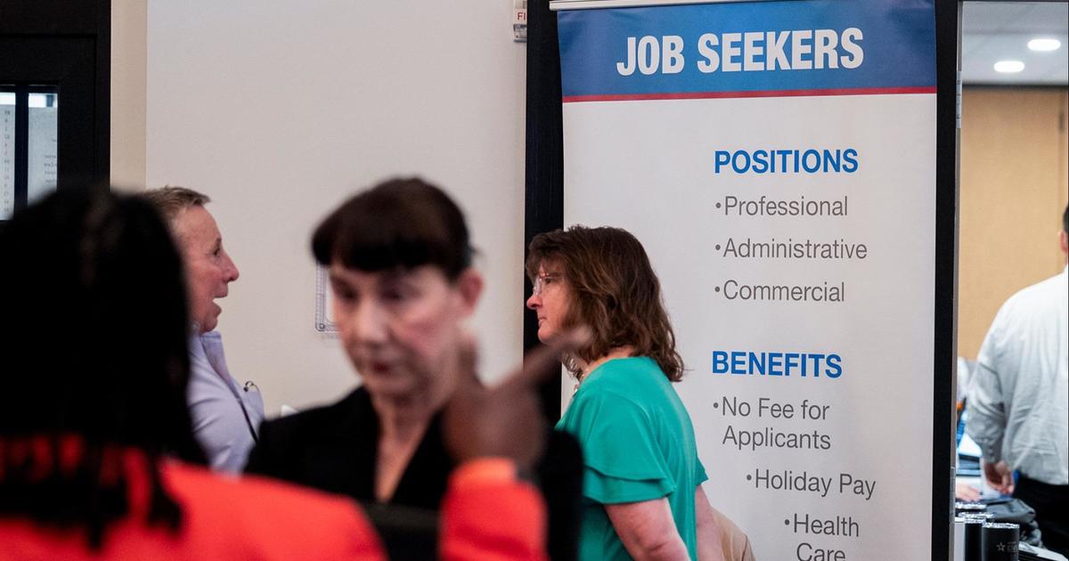 U.S. job growth in October hampered by hurricanes and Boeing strike