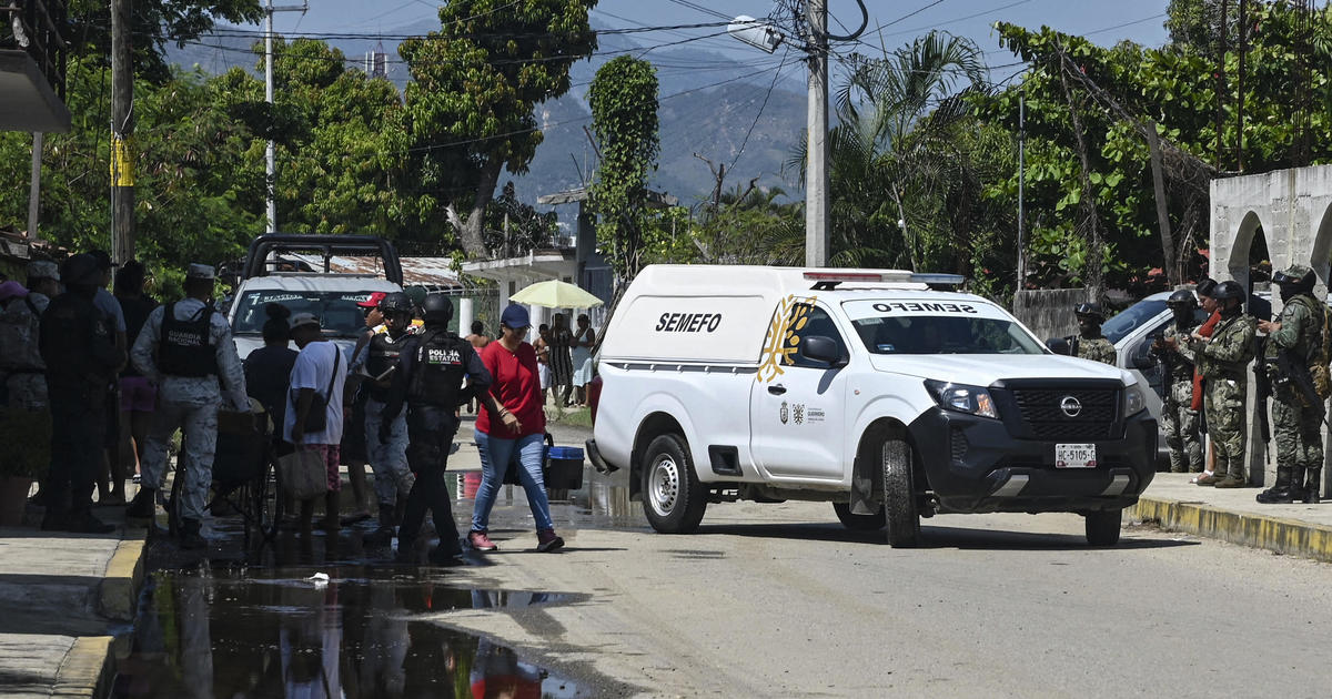 Bodies of 11 people, including 2 children, found on highway in Mexico weeks after city’s mayor decapitated