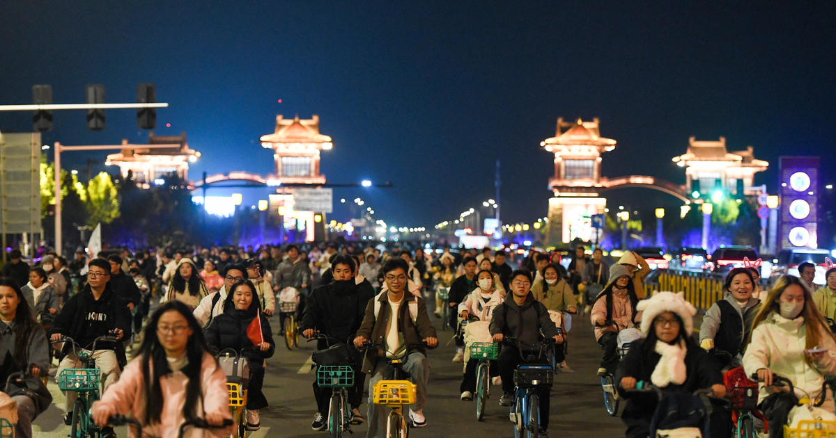 Group bike ride for dumplings goes viral, draws thousands in China, blocking roads and sparking controversy