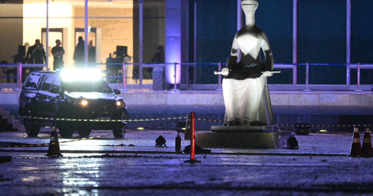 Man kills self in explosions outside Brazil’s Supreme Court