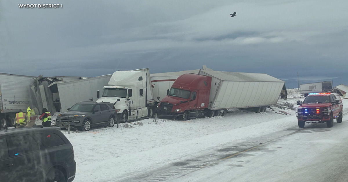 Largest November snowstorm in decades hits Colorado